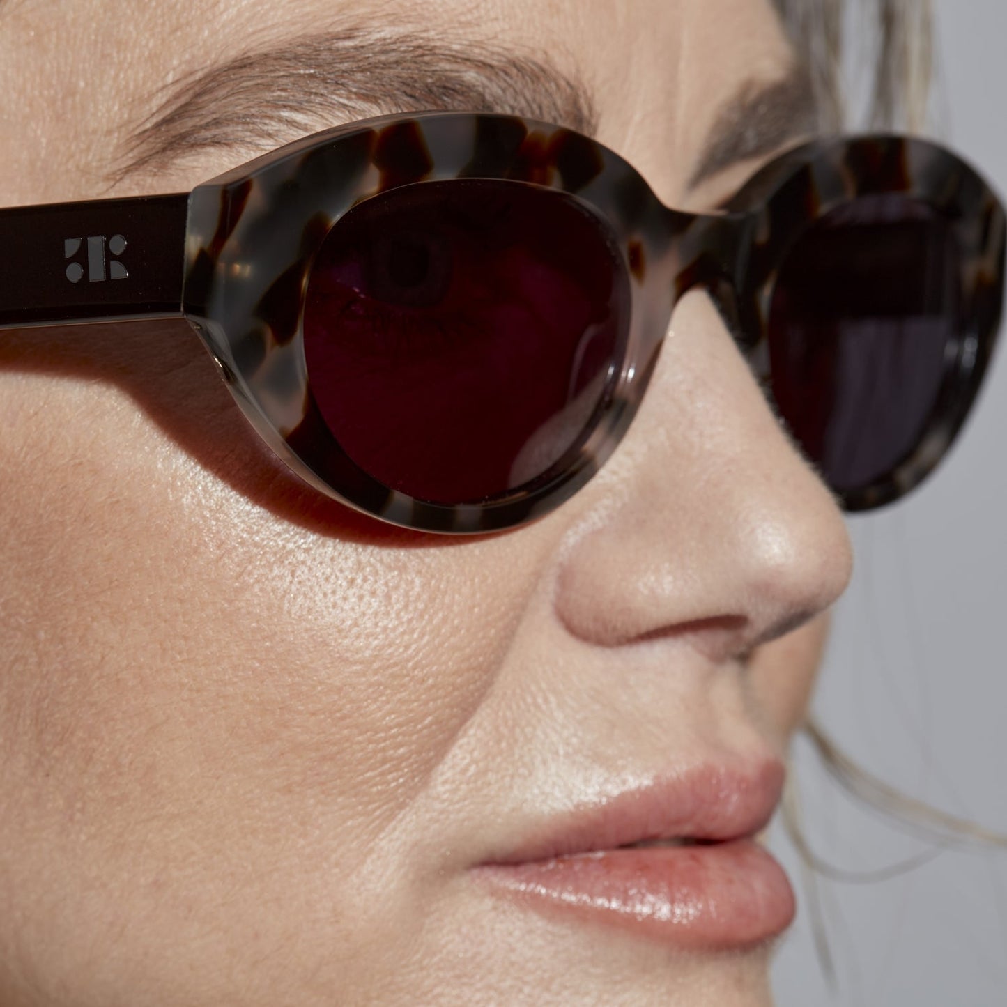 Monroe Sun Black