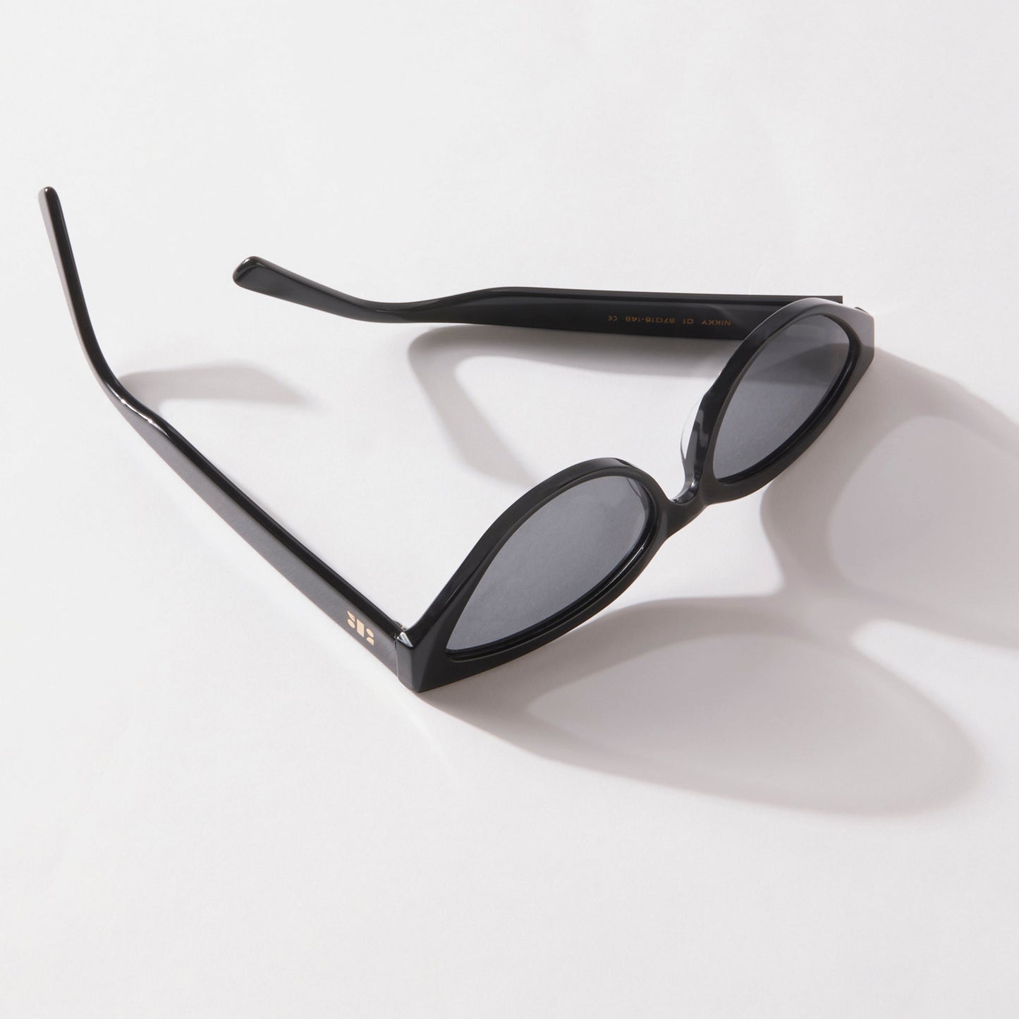 Nikki Sun Black
